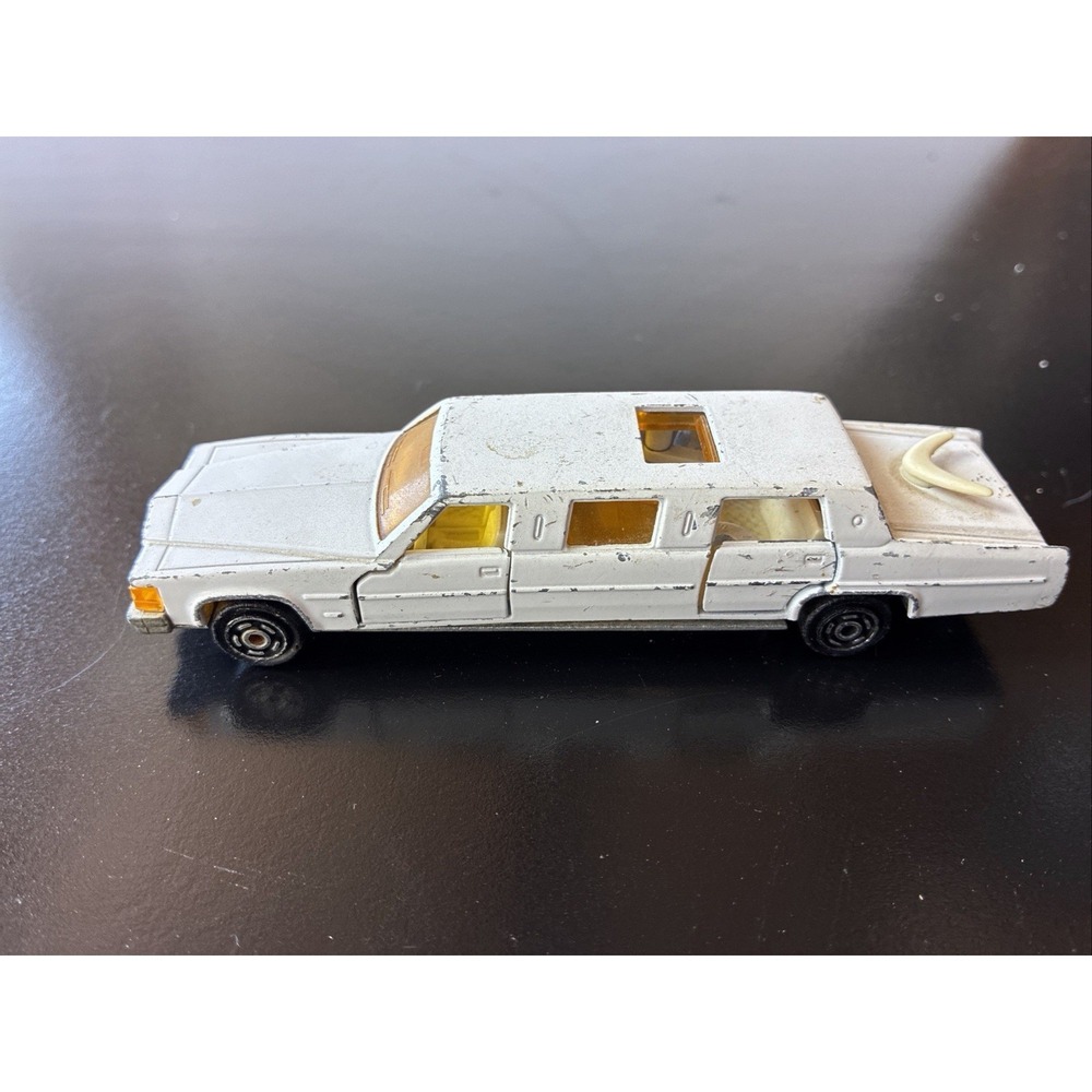 Majorette #339 Super Movers Stretch Limousine Diecast White Made In France (H3)